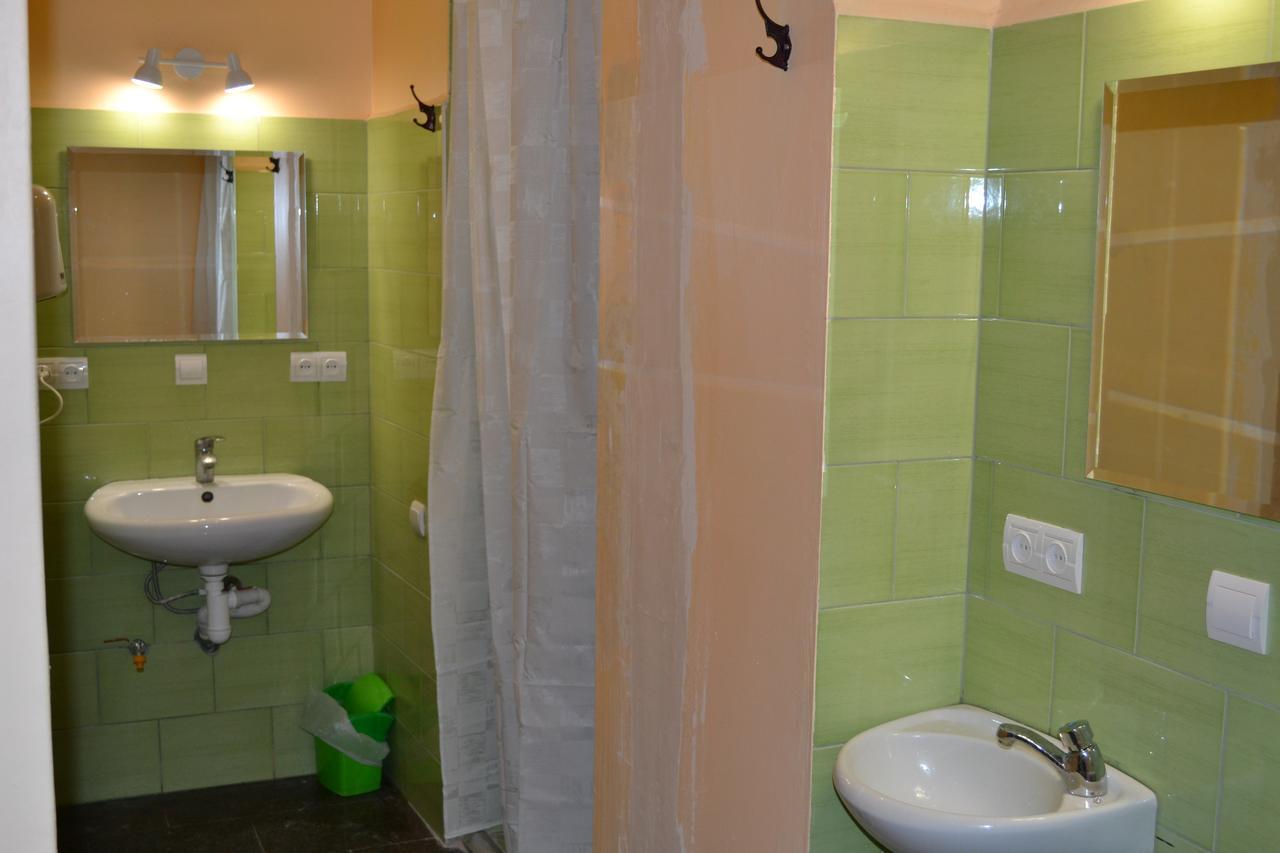 Hostel Ok Hotel Kiev Bagian luar foto