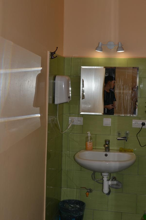 Hostel Ok Hotel Kiev Bagian luar foto